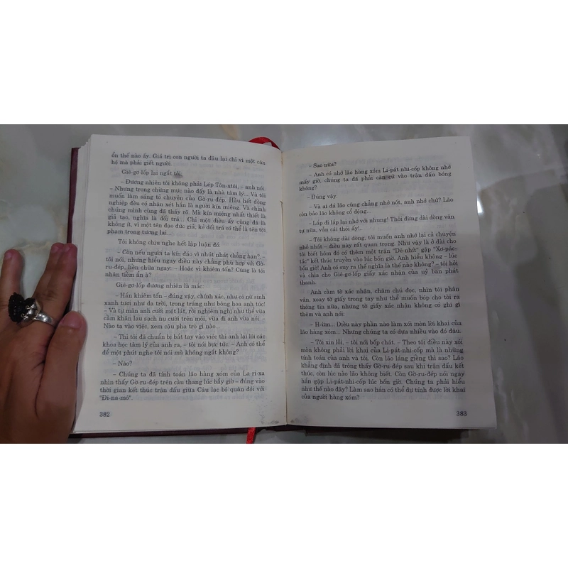 ĐIỂM HẸN KHÔNG THỂ THAY ĐỔI.
Tác giả: A-ca-đi, Gê-ô-gi Vai-nhê-rư. Hoàng Giang dịch 300777