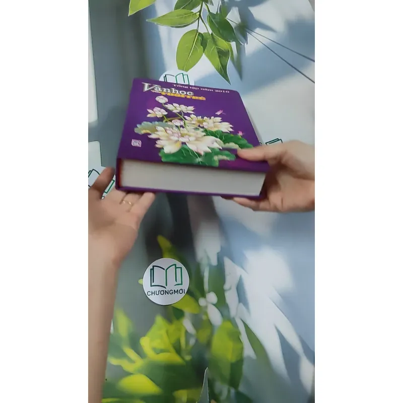 [MIỄN PHÍ BỌC SÁCH] Văn học và Tuổi trẻ: Tổng tập năm 2016 750790