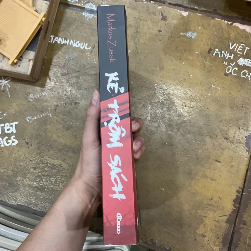 [LỊCH SỬ] Kẻ trộm sách - Markus Zusak 733016