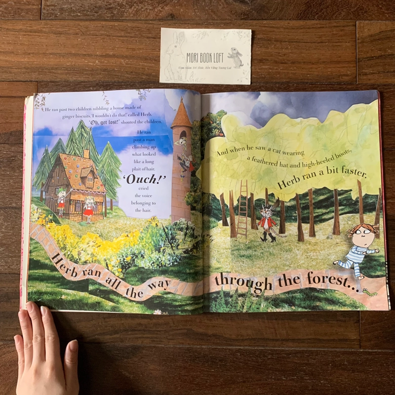 Sách ngoại văn Who's Afraid of the Big Bad Book?, Used, kèm trang gấp bên trong 419955
