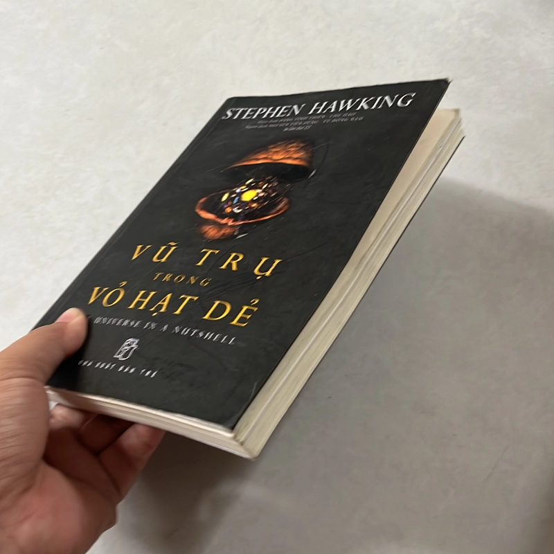 Vũ trụ trong vỏ hạt dẻ - Stephen Hawking 542336