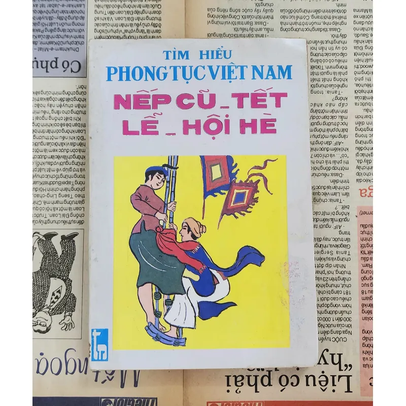 Toan Ánh - Tìm hiểu phong tục nếp cũ - Tết lễ - hội hè (164 trang) 726768