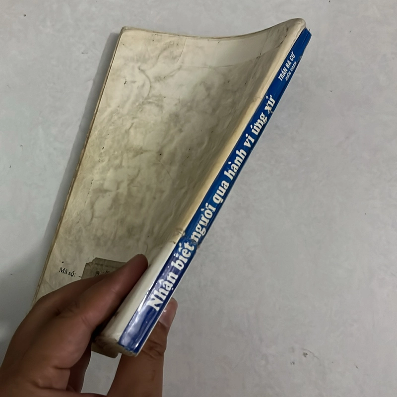 Nhận biết người qua Hành vi ứng xử - Trần Bá Cừ 504603