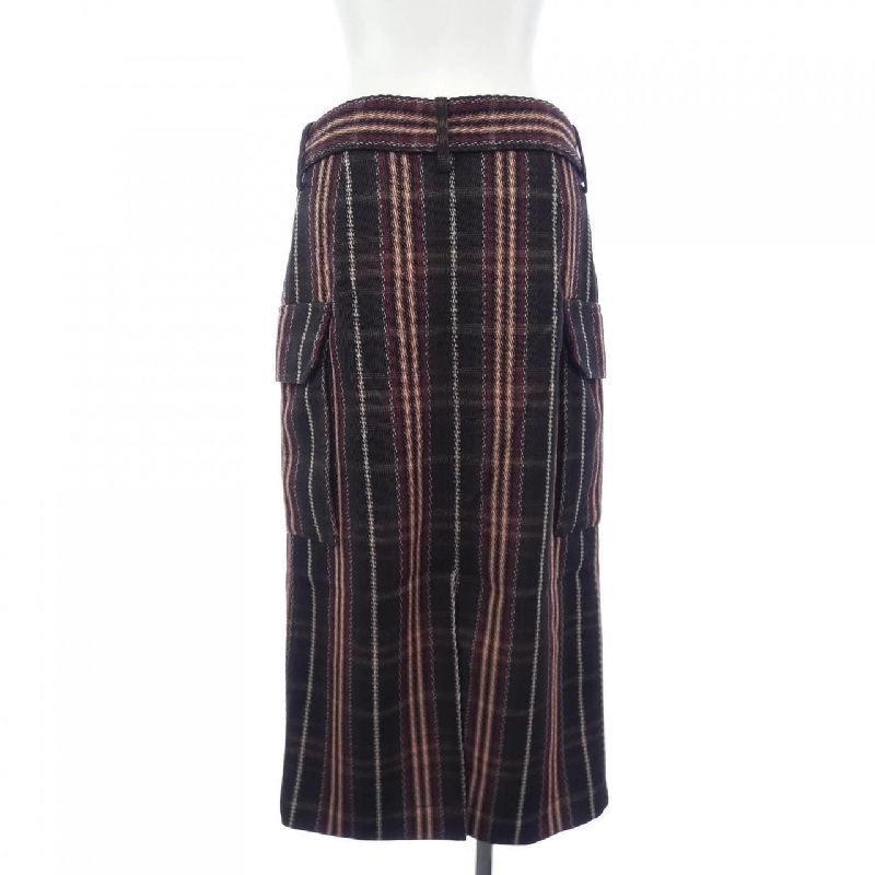 Người đẹp beautiful people chân váy 656351