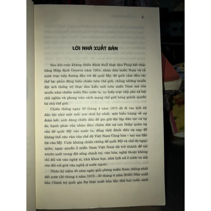 Giải phóng - Tiziano Terzani 755270