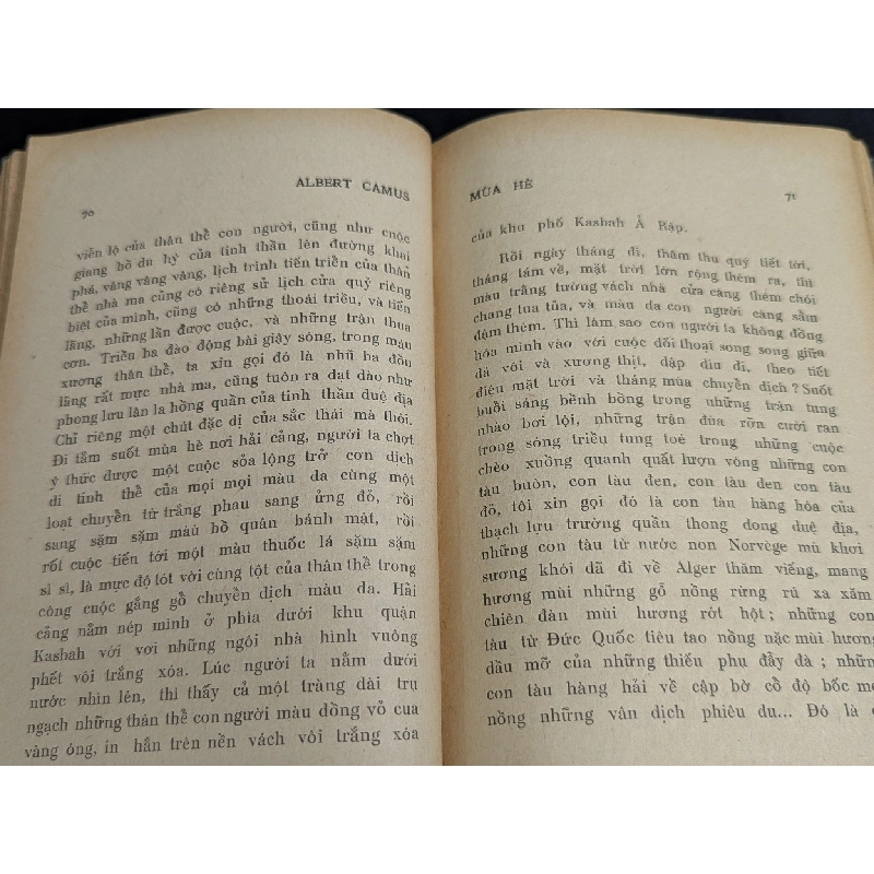 Mùa hè sa mạc - Albert Camus 128231