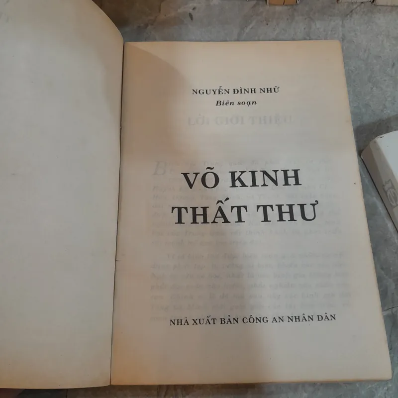 VÕ KINH THẤT THƯ - NGUYỄN ĐÌNH NHỮ 697060