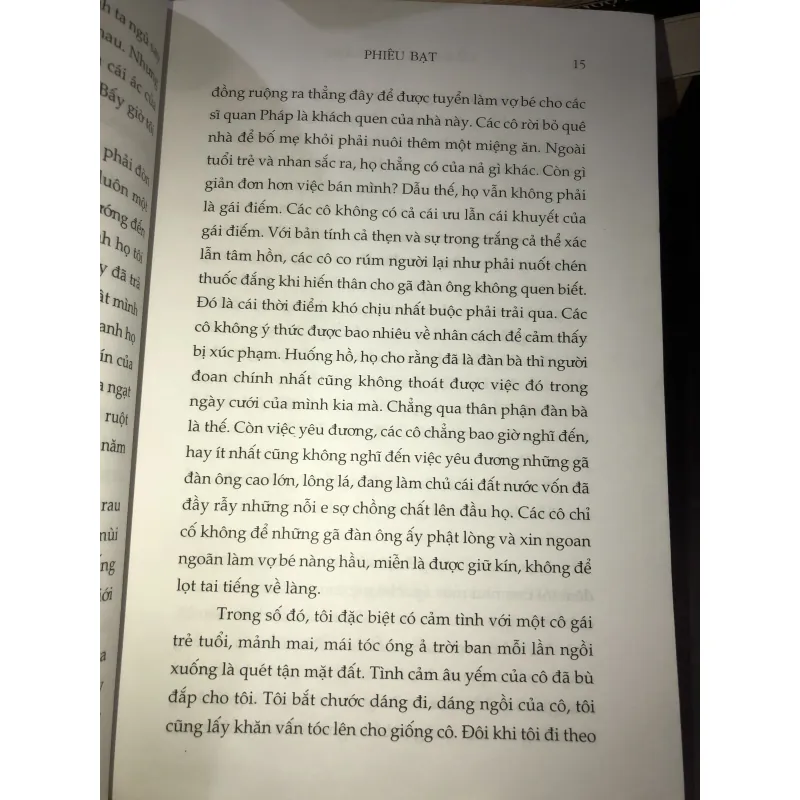 Cô gái lai da trắng - Kim Lefèvre 1022669