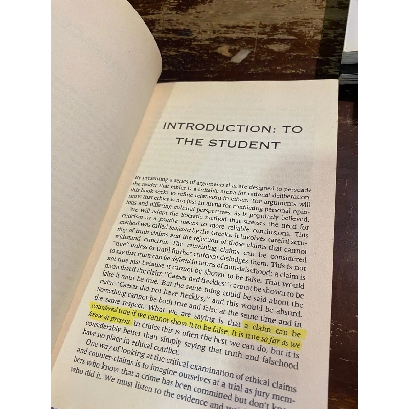 Ethical Argument: Critical Thinking in Ethics - Huge Mercer Curtler 1006746