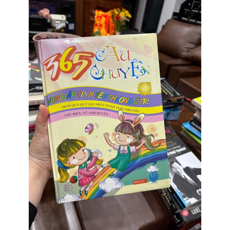 365 Câu Chuyện – Vun Đắp Tình Yêu Thương Ở Trẻ | Sách thiếu nhi - K3 1009615