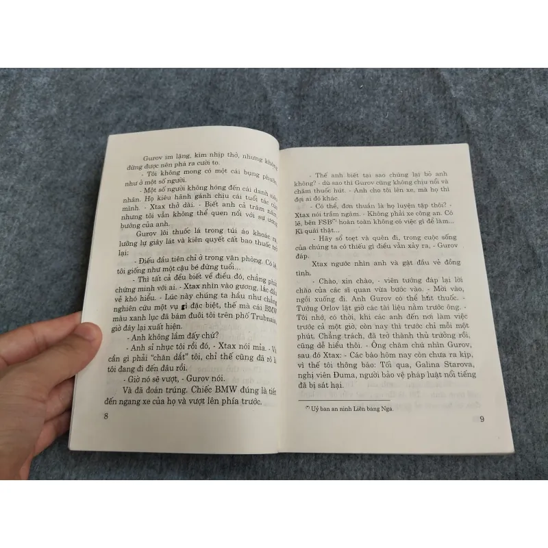 BỮA TIỆC THỜI DỊCH HẠCH - NICOLAI LEONOV 574648