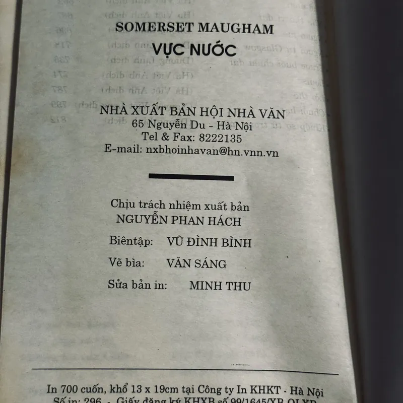 Vực nước - S. Maugham (bìa cứng) 714626