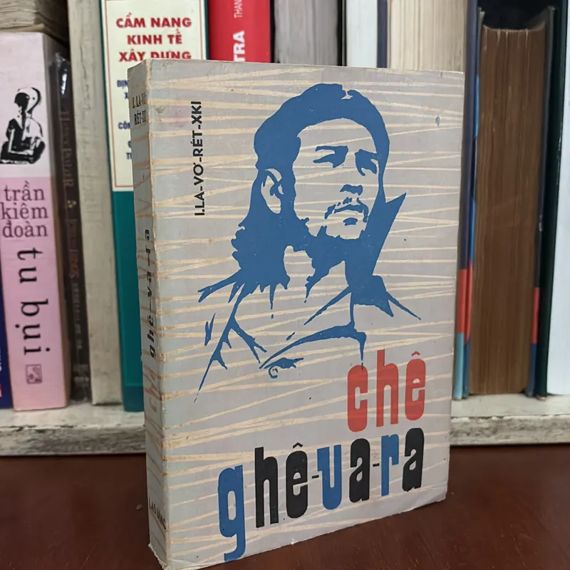 II Sách Xưa: Chê Ghê Va Ra - LLA VƠ RÉT XKI - 1977 639907