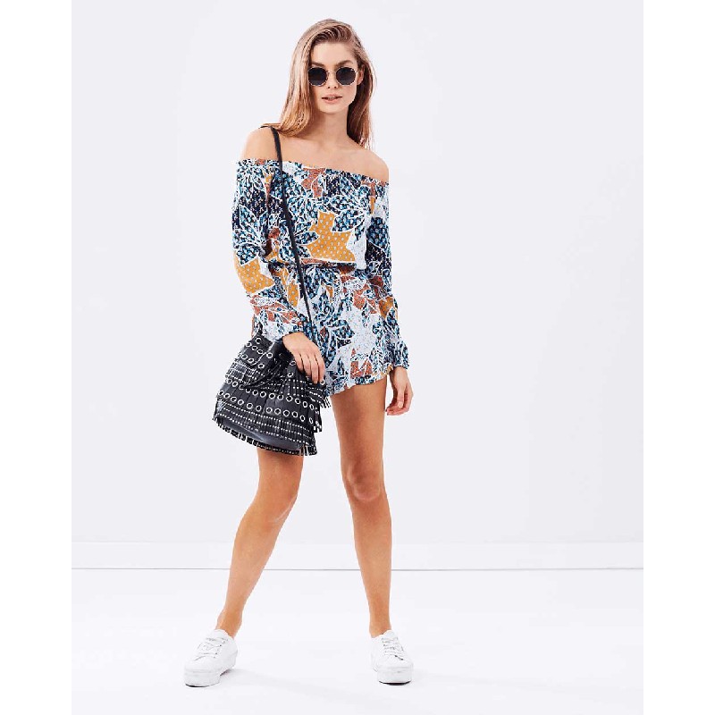 Jumpsuit ngắn bẹt vai, tay dài 185419