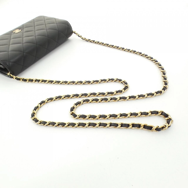 Ví xách dây chuyền Chanel Timeless Classic AP0250 622823