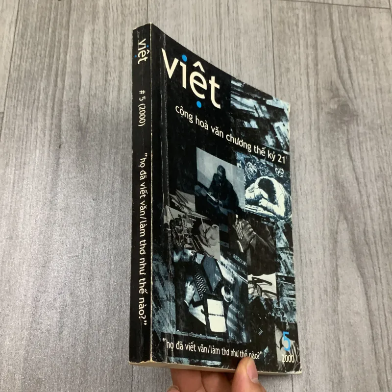 Cộng hoà văn chương thế kỷ 21, họ đã viết văn làm thơ như thế nào. 10b1 1026358