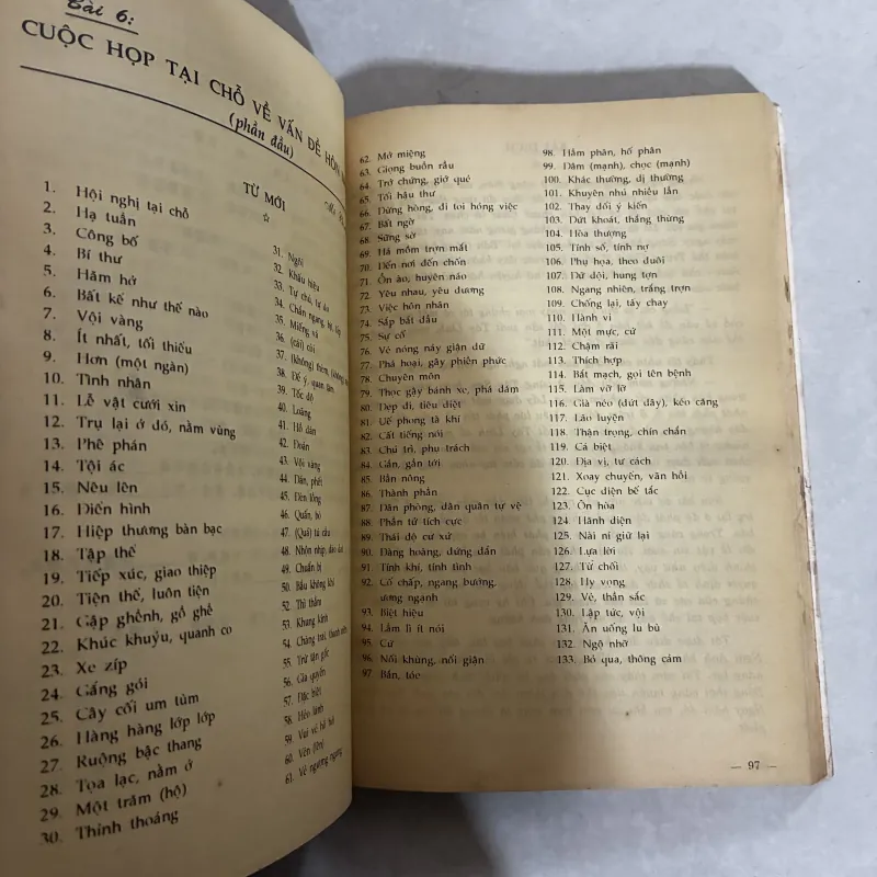 Giáo trình Tiếng Hoa cao cấp (Tập 1)  1009743