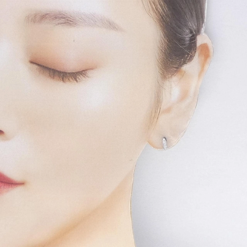 K18WG Bông tai kim cương 0.06CT - Hàng hiệu Chính hãng 861728