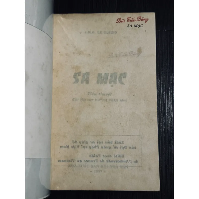 Sa mạc - Le Clezio 1022209