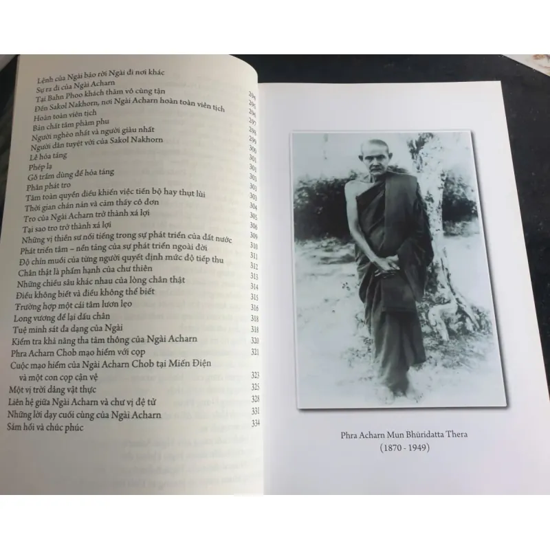Tiểu Sử Phra Acharn Mun Bhuridatta Thera - NXB Hồng Đức 687624