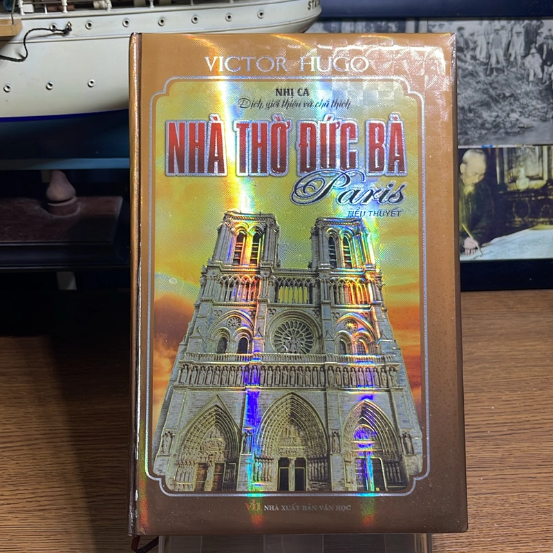 Nhà thờ đức bà Paris Victor Hugo 494940