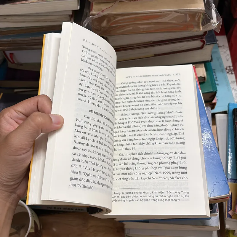 II Sách Kinh Tế: Bước Đi Ngẫu Nhiên Trên Phố Wall - BURTON G. MALKIEL - 2021 698291