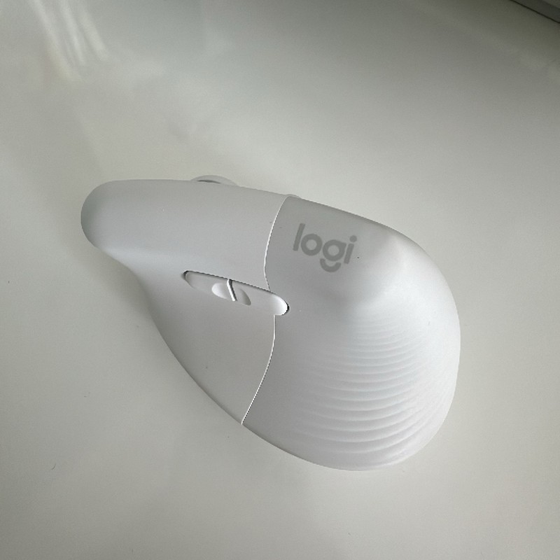 Chuột công thái học Logitech Lift Vertical  185028