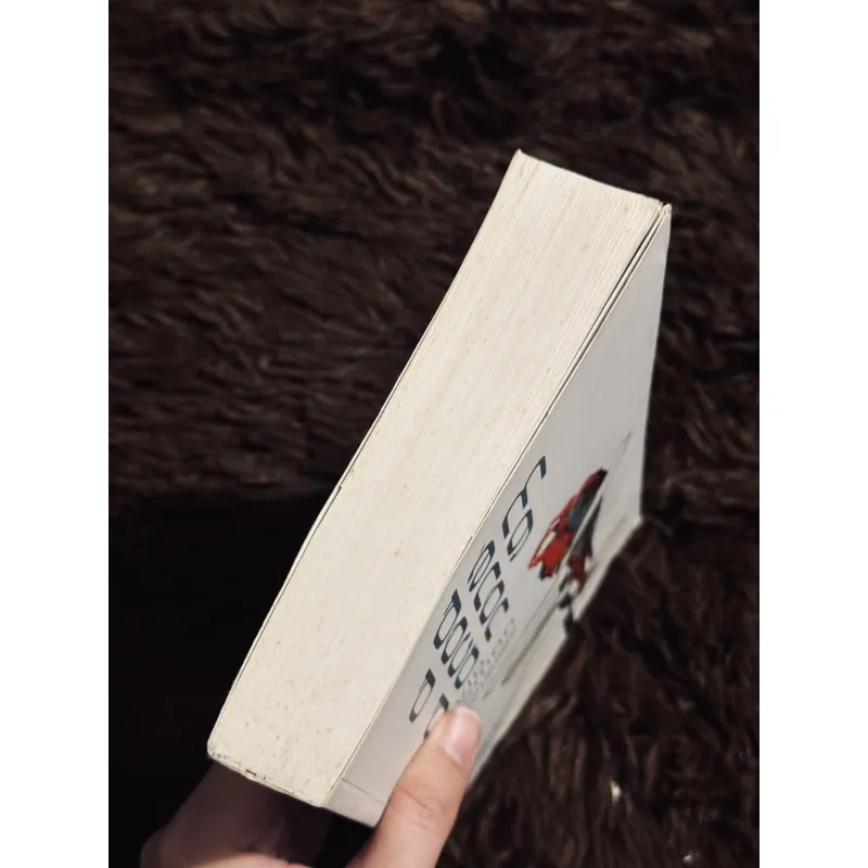 Đám đông cô đơn 758033