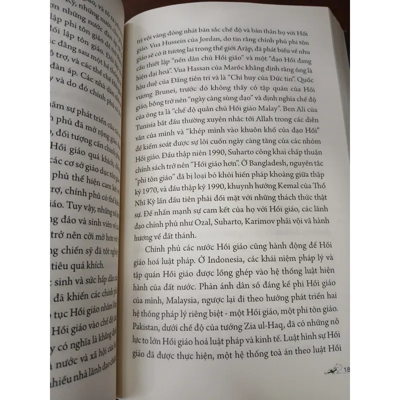 SỰ VA CHẠM CỦA CÁC NỀN VĂN MINH - SAMUEL P. HUNTINGTON 726831