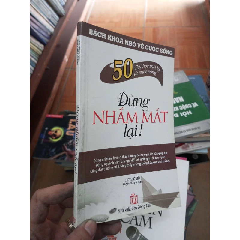 Đừng nhắm mắt lại - Tri Thức Việt 2011 VAVO-AK18 969585