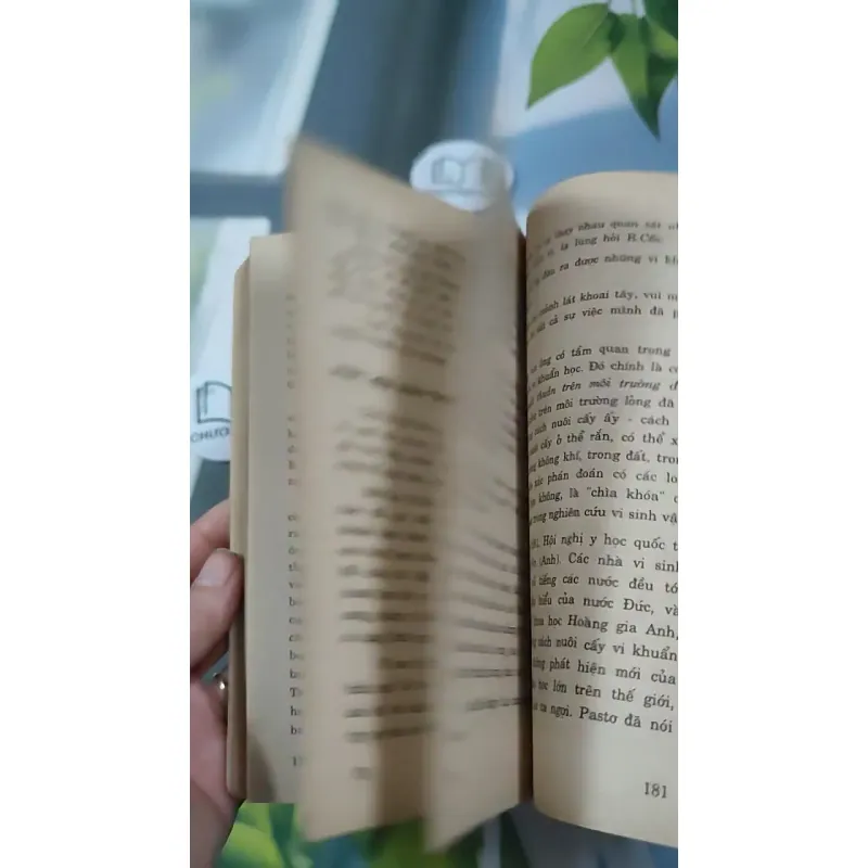 Những Nhà Sinh Học Nổi Tiếng Thế Giới - Vũ Bội Tuyền 727294