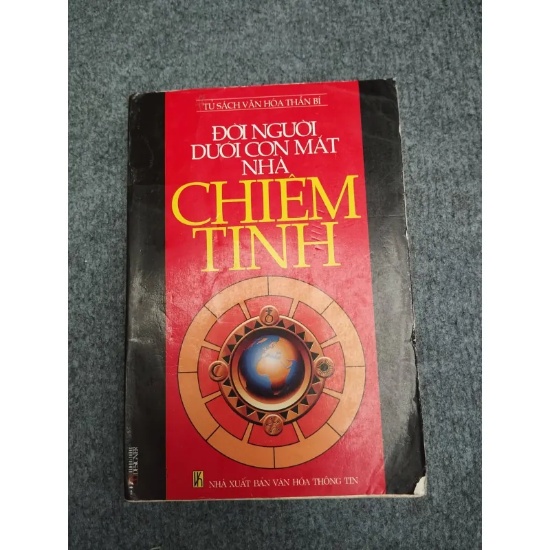 ĐỜI NGƯỜI DƯỚI CON MẮT NHÀ CHIÊM TINH 990633