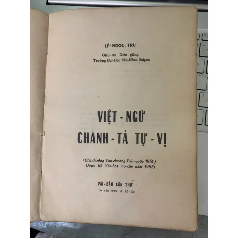 VIỆT NGỮ CHÁNH TẢ TỰ VỊ - LÊ NGỌC TRỤ 733550
