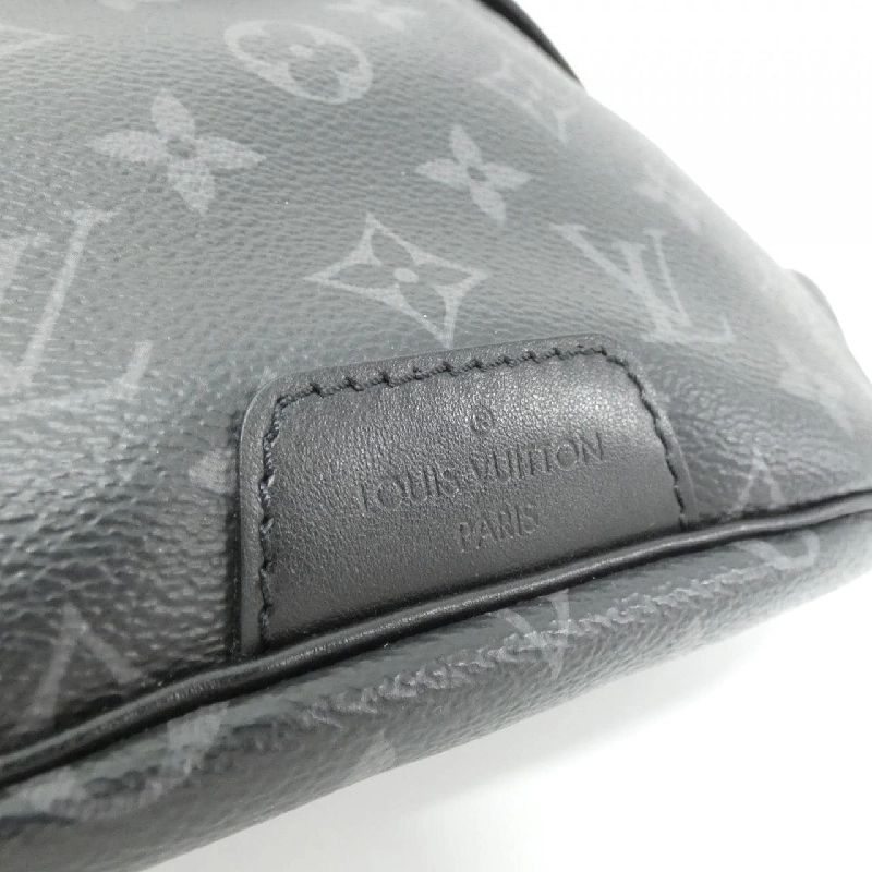 Túi đeo chéo Louis Vuitton Monogram Eclipse Discovery M44336 613329