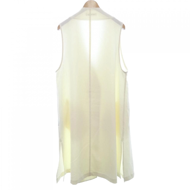 【クーポン対象】TARTARUGA Áo gile 645122