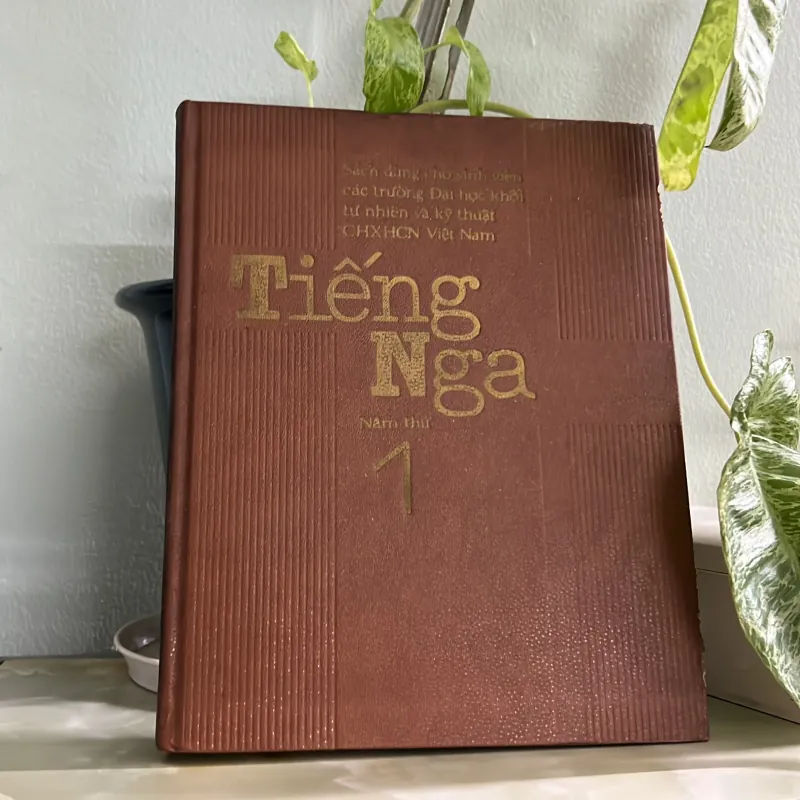Tiếng nga - xuất bản 1986 746143