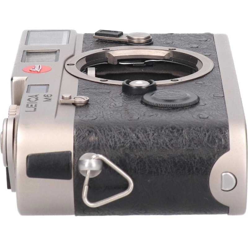 M6 Titan - Hàng hiệu Authentic 879682