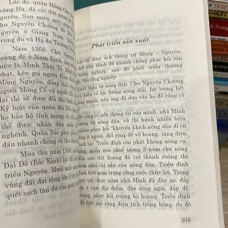 CÁC TRIỀU ĐẠI TRUNG HOA (XB 2000) 739021