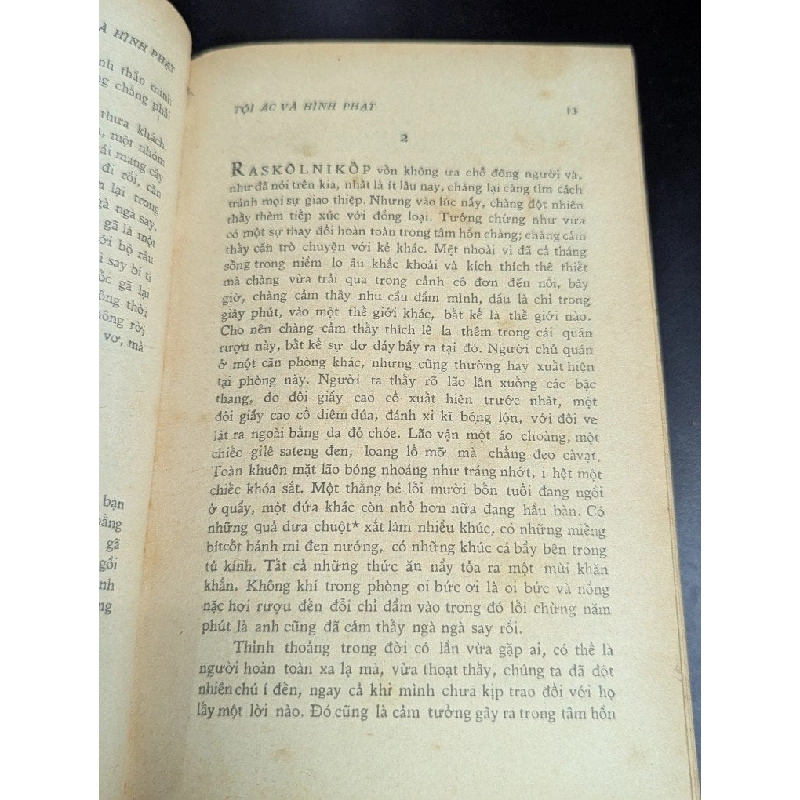Tội ác và hình phạt - Dostoievski  bản dịch Lý Quốc Sinh ( bản đóng bìa xưa còn bìa gốc ) 366683