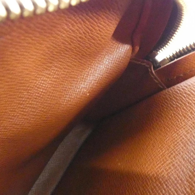 Túi đeo vai Louis Vuitton Monogram Amazon M45236 611735