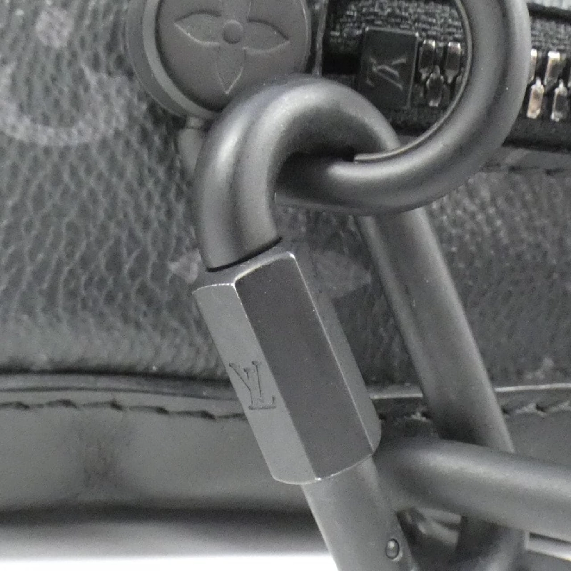 Túi đeo vai Louis Vuitton Monogram Eclipse Soft Trunk M44730 613702