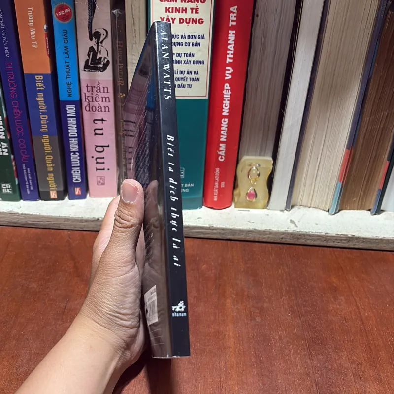 II Sách Triết Học: Biết Ta Đích Thực Là Ai _ Cuốn Sách Về Một Cấm Kỵ - Alan Watts - 2016 789415