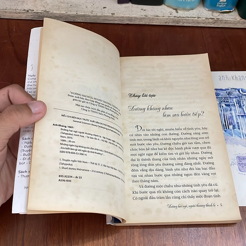II Tựa sách: Đường Hai Ngả Người Thường Thành Người Lạ - Anh Khang - 2015 536733