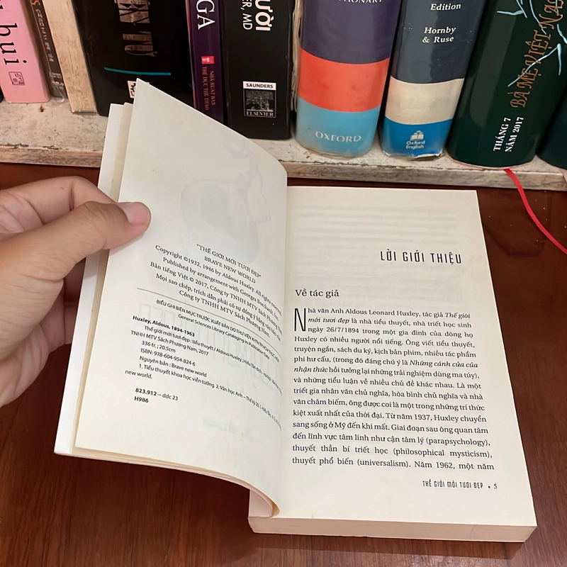 II Tiểu Thuyết: Thế Giới Mới Tươi Đẹp - ALDOUS HUXLEY - 2017 551139