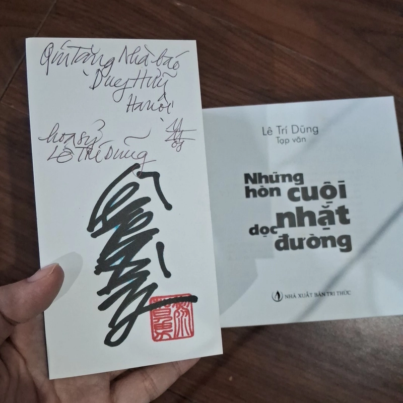 Những hòn cuội nhặt dọc đường 510229