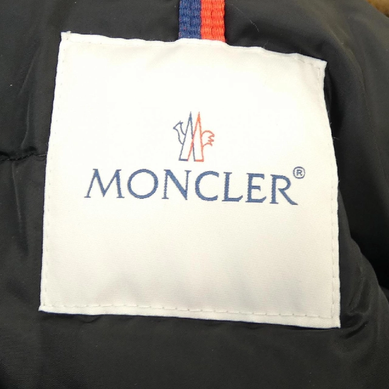 Áo khoác lông vũ MONCLER 641414