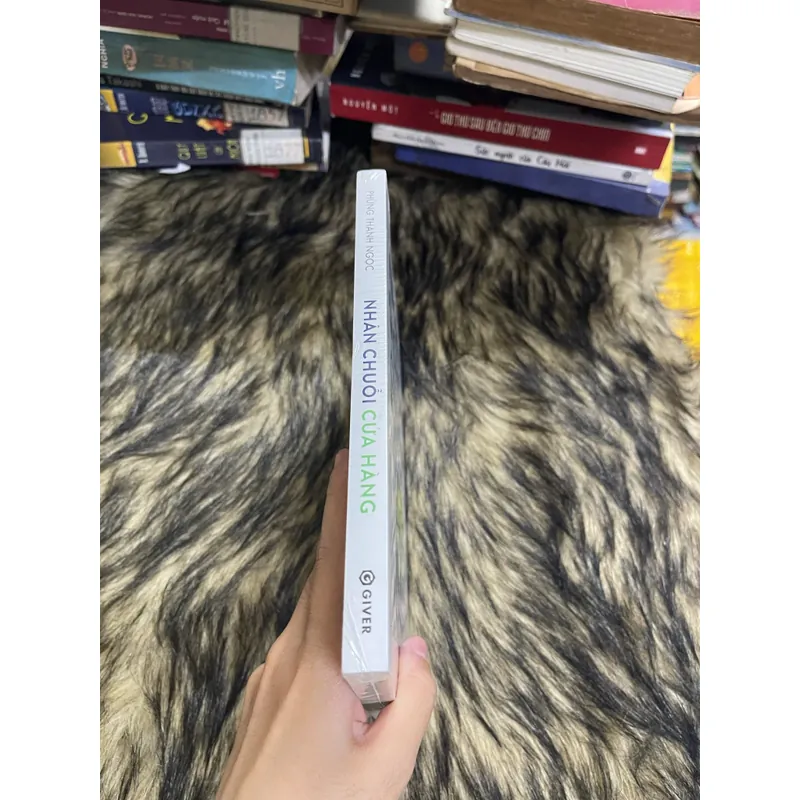 Nhân chuỗi cửa hàng 596874