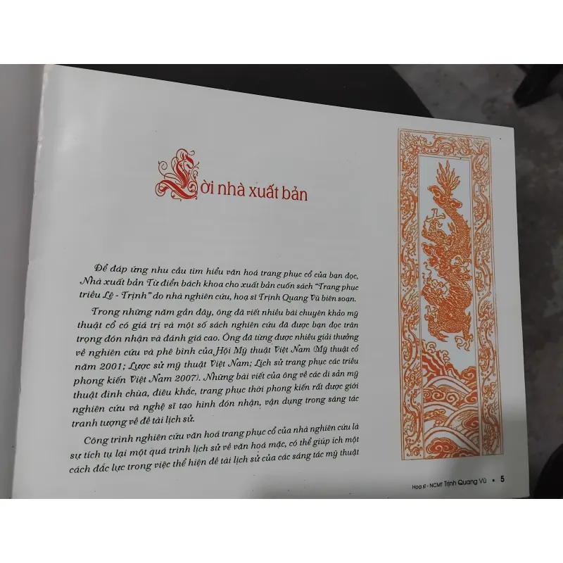 Trang phục triều Lê - Trịnh của Trịnh Quang Vũ 971396