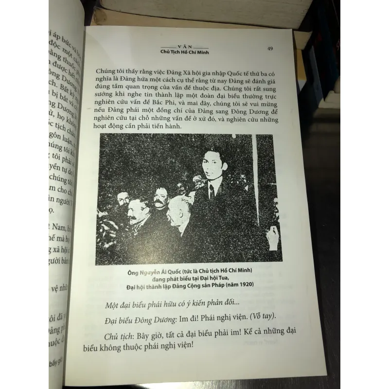 Văn chủ tịch Hồ Chí Minh  999463