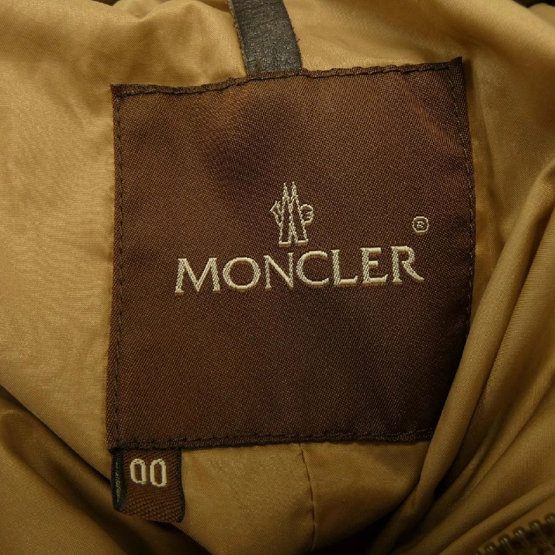 Áo khoác lông vũ MONCLER 642042
